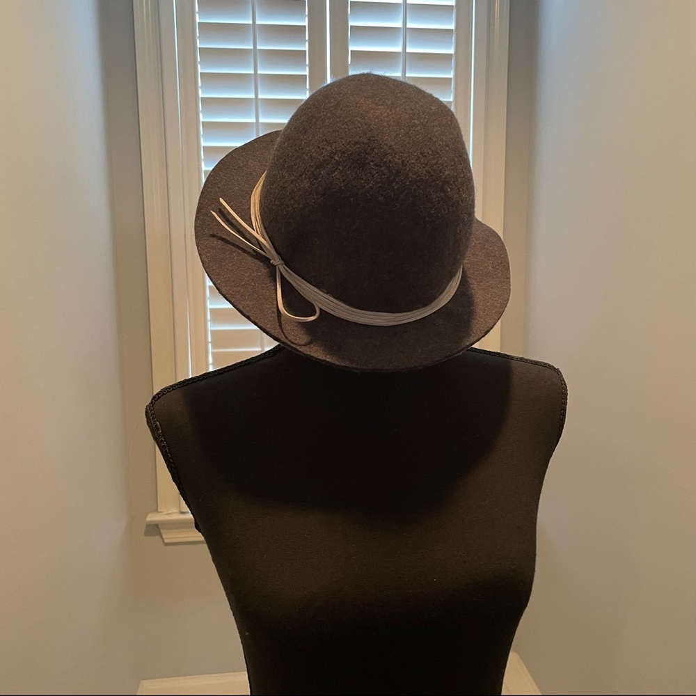 Anthropologie Hatattack Brand Grey Felt Hat with Bow Detail